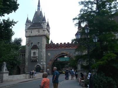 Lers: C:\Vajdahunyad vra honlaphoz\DSCF8087.JPG